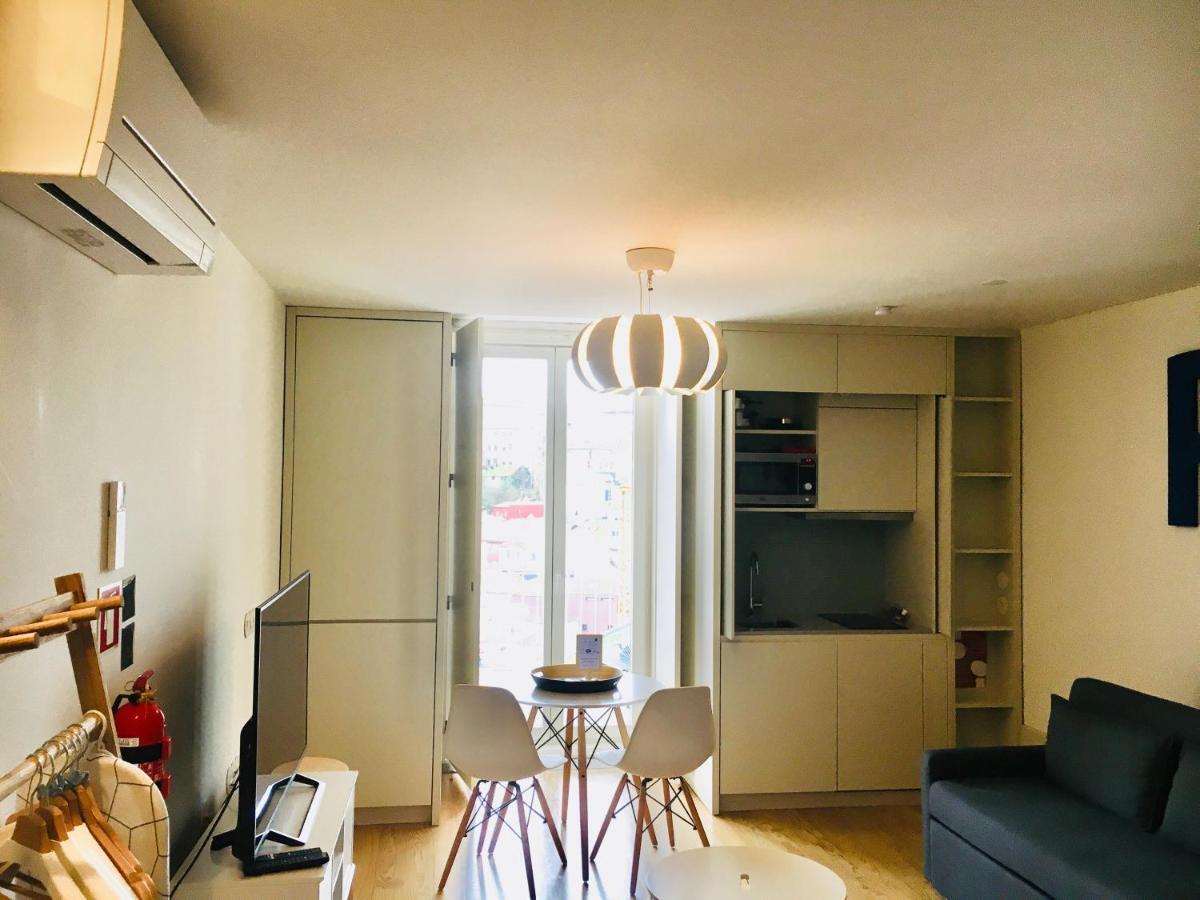 Vitoria Studio Residence - Downtown Порту Екстер'єр фото